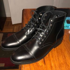 Brand new men’s black boots!